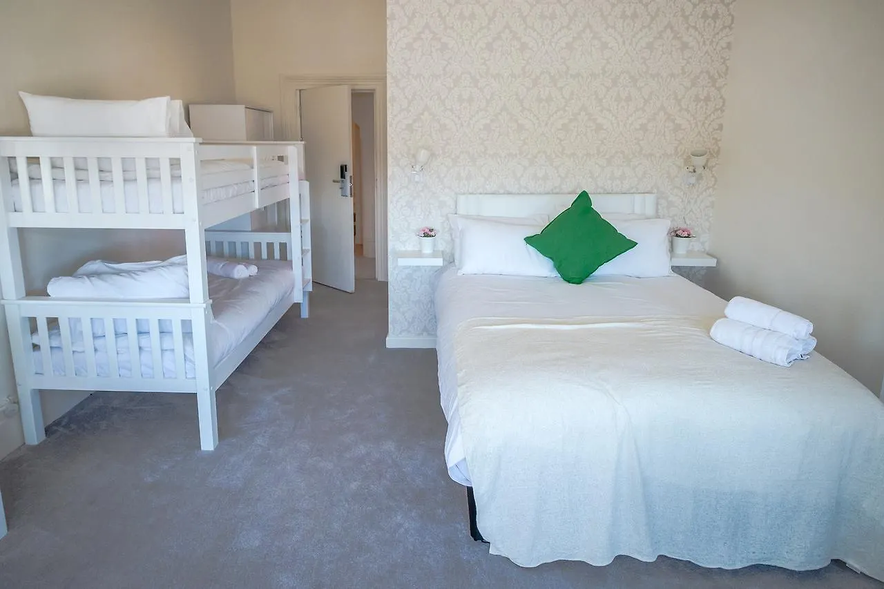 Mount Rooms Hotel Barry 3*,